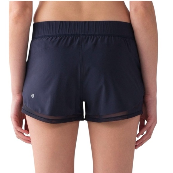 Lululemon | Women’s Two in One Reversible Shorts Size 6 - Picture 1 of 7